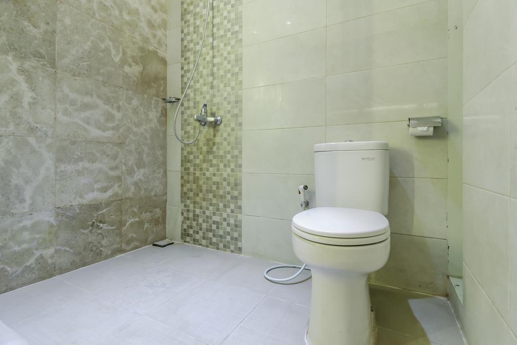 Reddoorz Plus Near Tugu Jogja Yogyakarta Eksteriør bilde